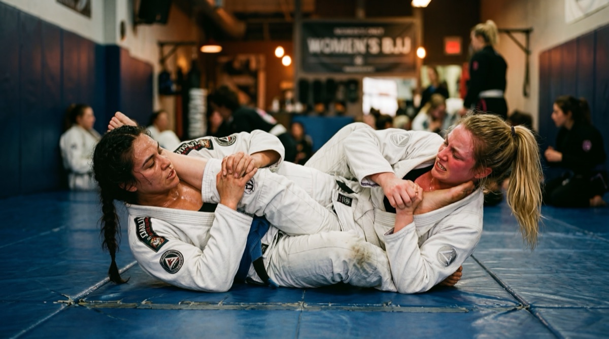 Women's BJJ training